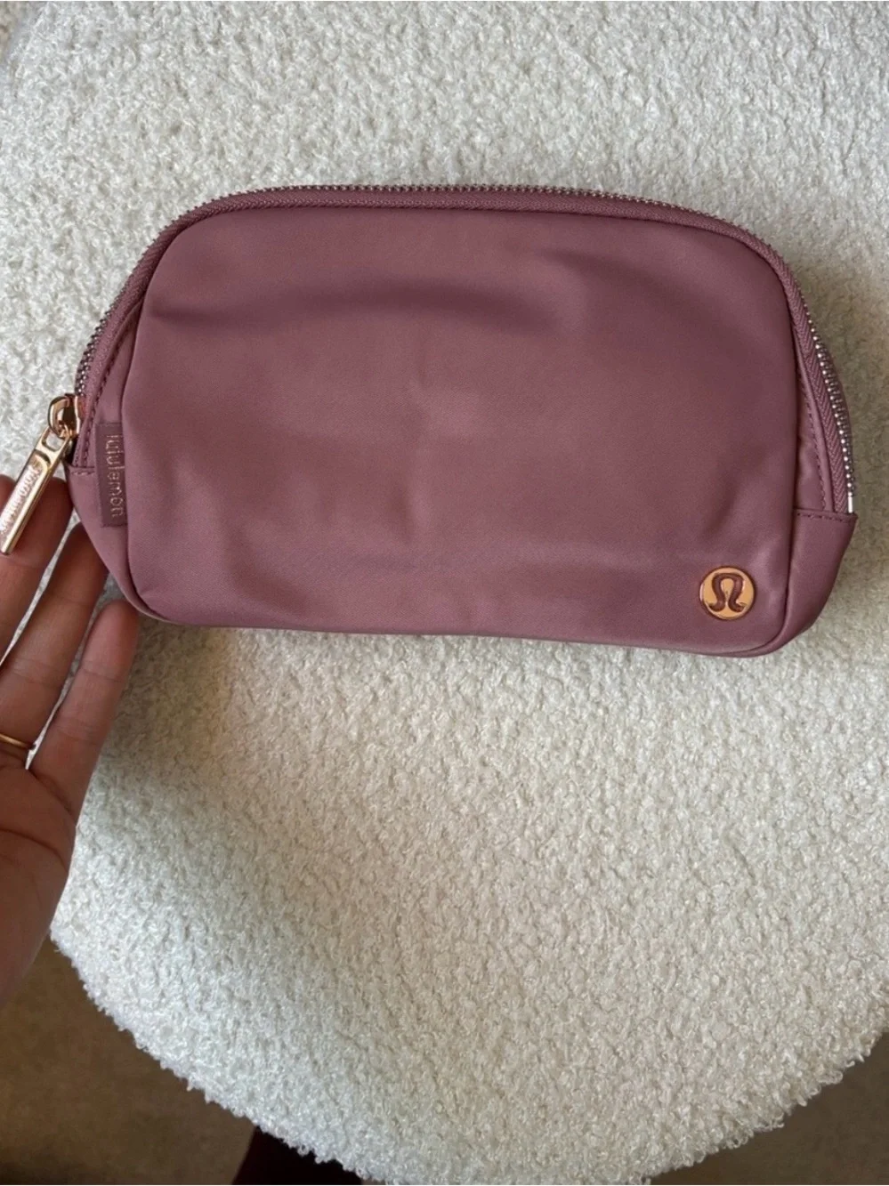 lululemon belt bag mauve Clemson Purple Everywhere Strap length when fully extended Lululemon - Everywhere Belt Bag